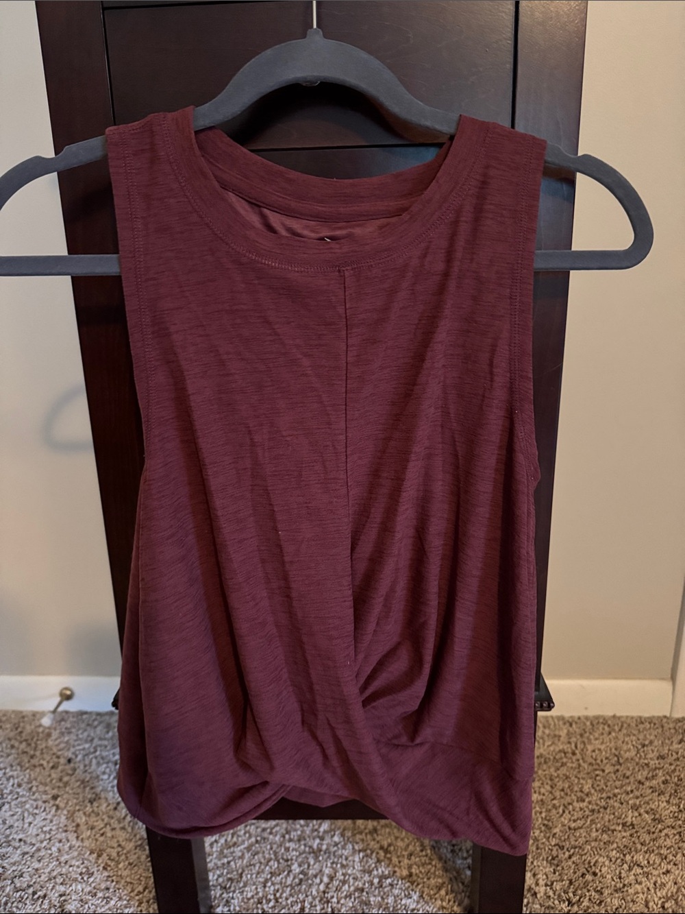 Old Navy Twist-Front Sleeveless Tank Top - Maroon